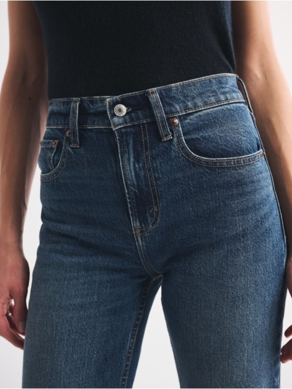 Abercrombie & Fitch The 90s High Rise Relaxed Jeans Curve Love - Picture 2 of 12